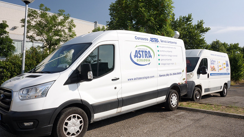 mezzi-azienda-052026 https://astraecologia.com/wp-content/webpc-passthru.php?src=https://astraecologia.com/wp-content/uploads/2026/05/mezzi-azienda-052026.jpg&nocache=1